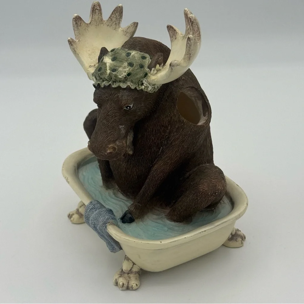 Jeffrey Severn Northern Woods Bathtub Moose Reading Bear Toothbrush Soap Lotion